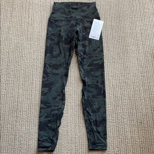 New (w/tags) lulu lemon align pants 28”